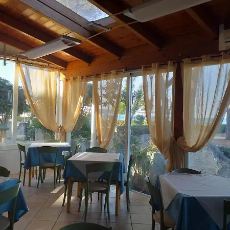 Spacious Triple A Stones Throw From The Sea 3*