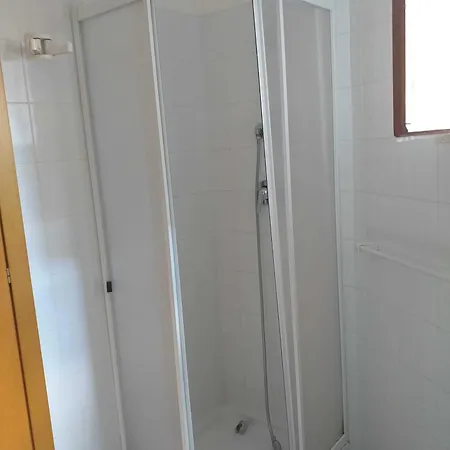 Spacious Triple A Stones Throw From The Sea פינטו