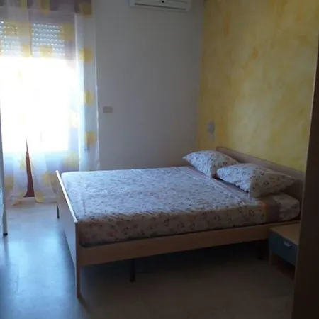 Spacious Triple A Stones Throw From The Sea 3*